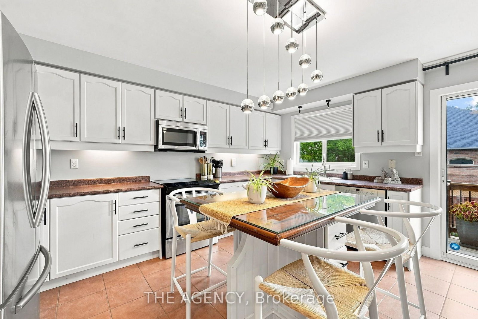 214 Pettigrew Trail • Milton, ON photo 6