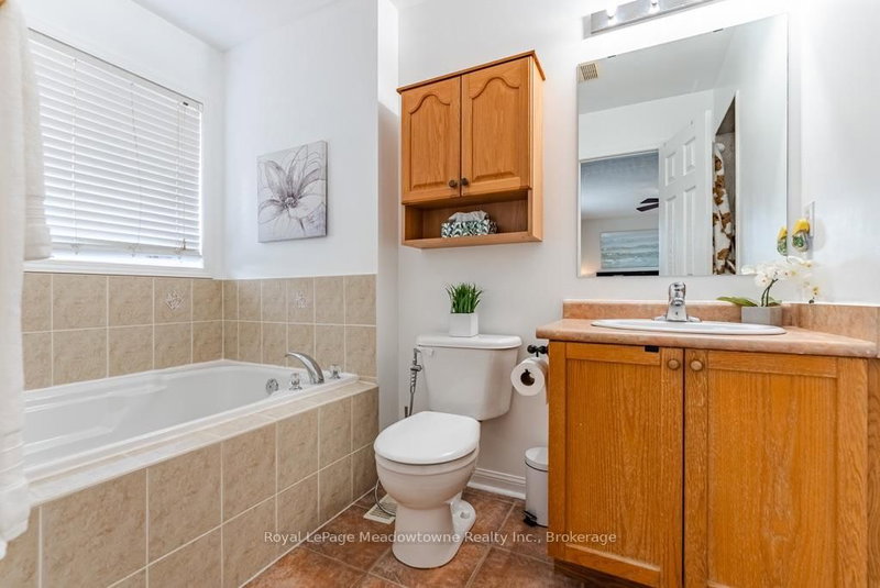 166 Panton Milton,ON L9T 6K4 — Photo 18