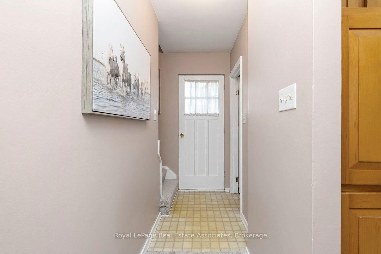 64 McIntyre Crescent • Halton Hills, ON photo 18