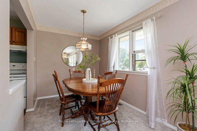 64 McIntyre Crescent • Halton Hills, ON photo 9
