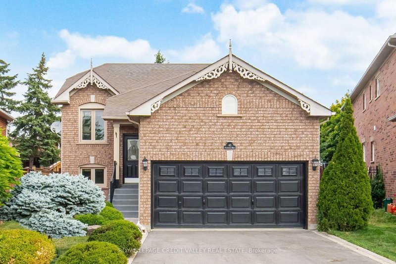 43 Flemington Drive E