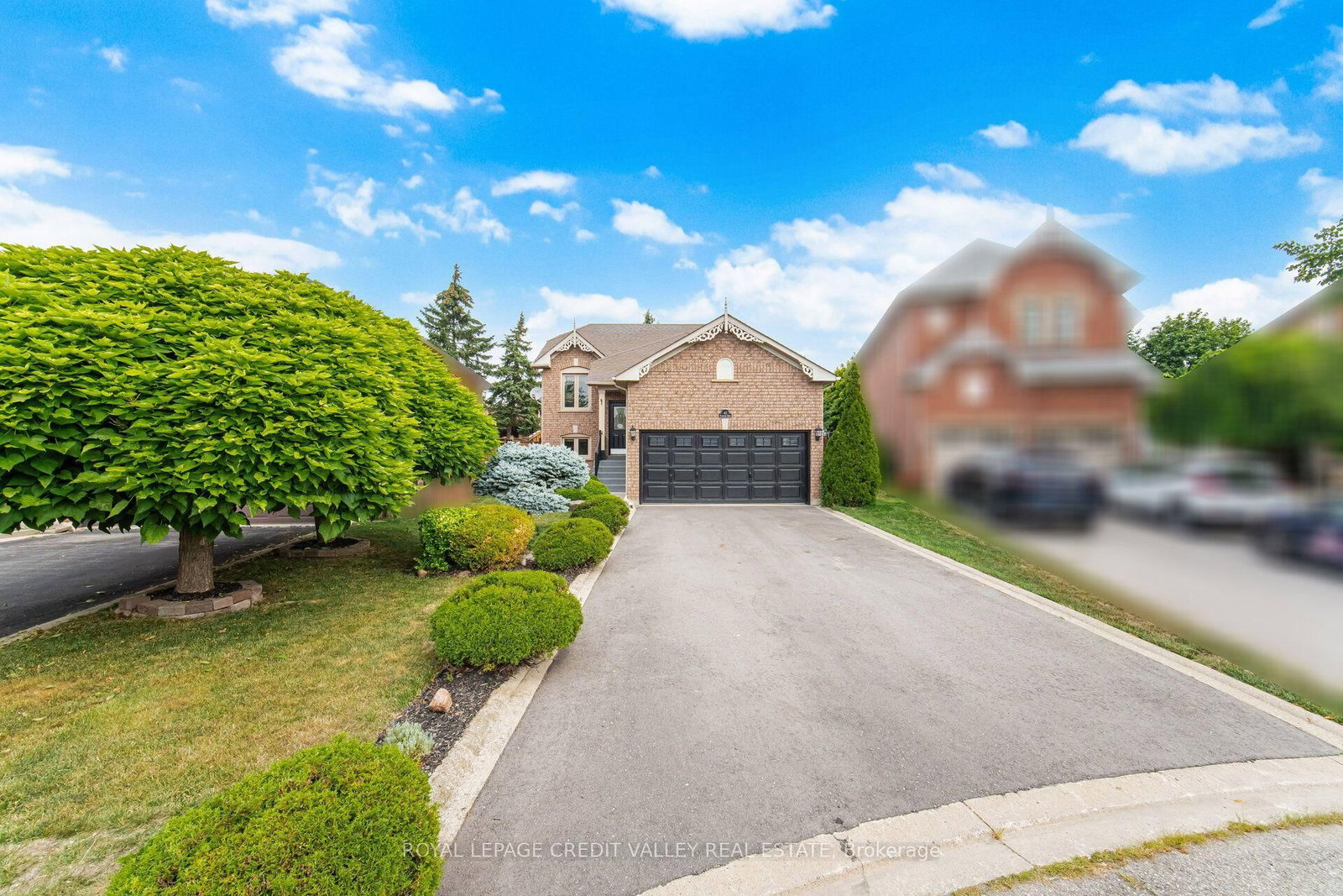 43 Flemington Drive E • Caledon, ON photo 2