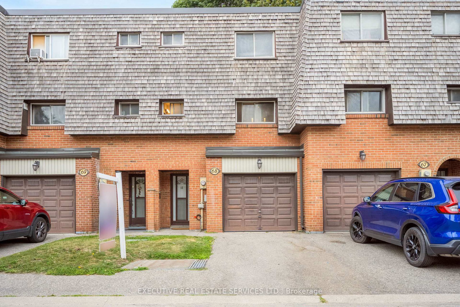 68 Briar Path NW • Brampton, ON photo 1