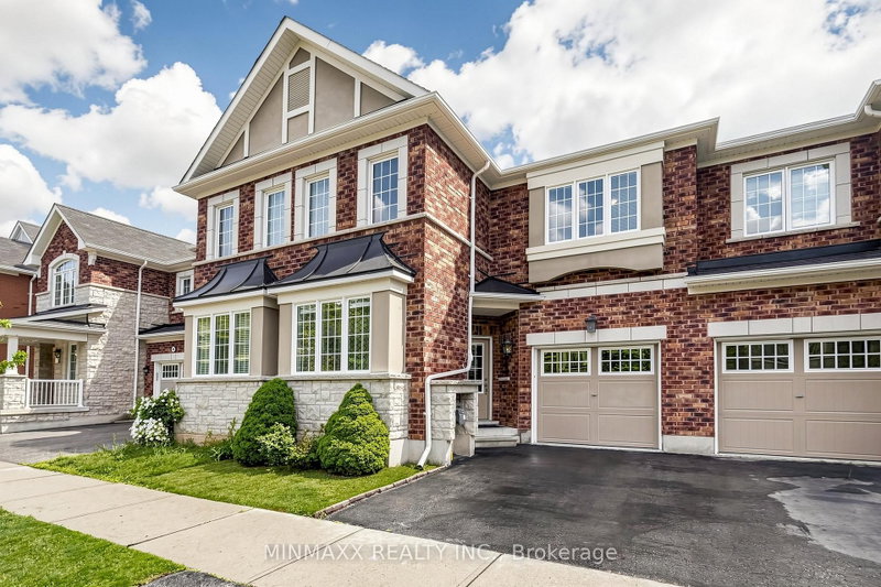 293 REIS Place