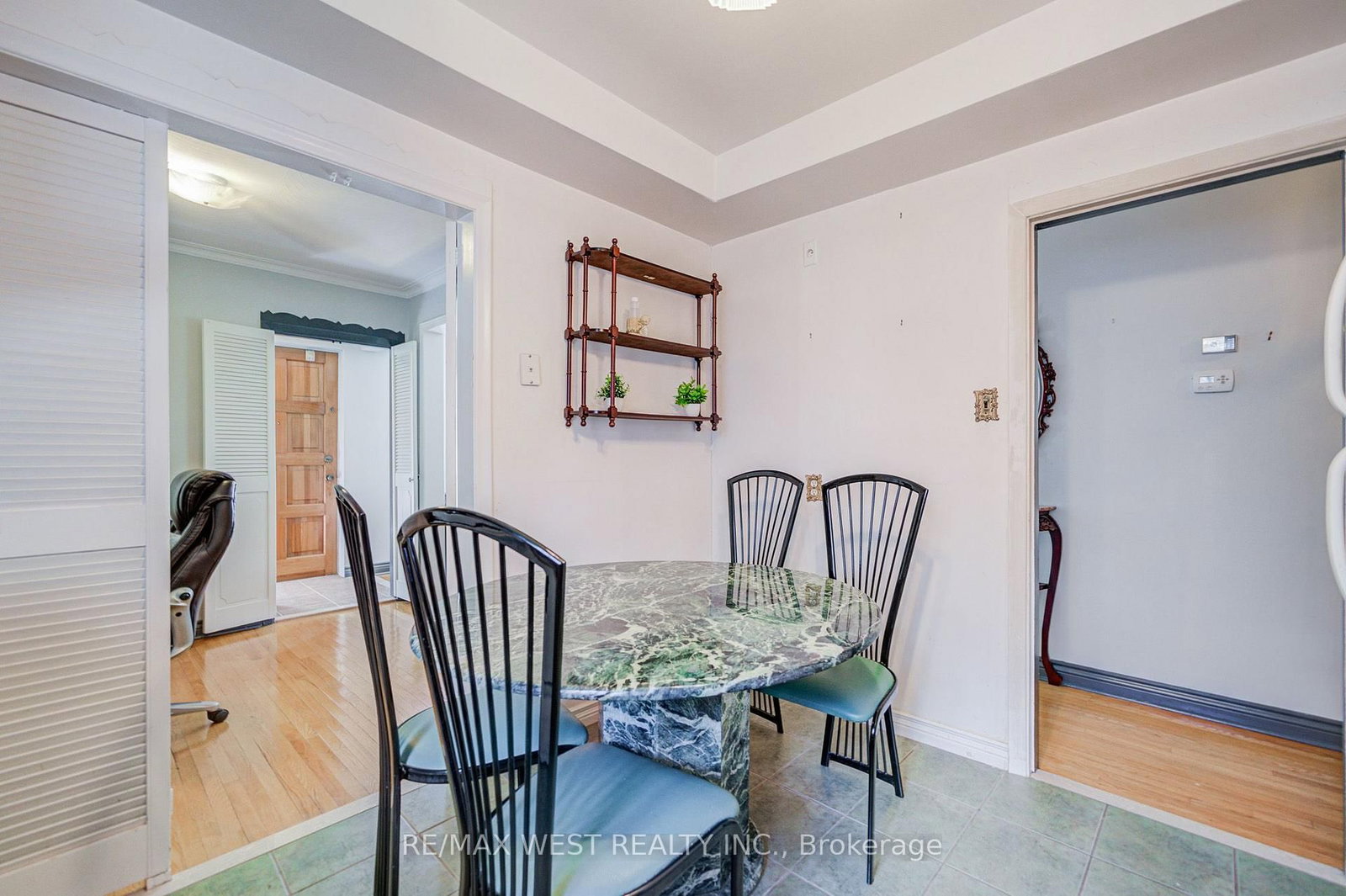 65 Ridge Point Crescent • Toronto, ON photo 18