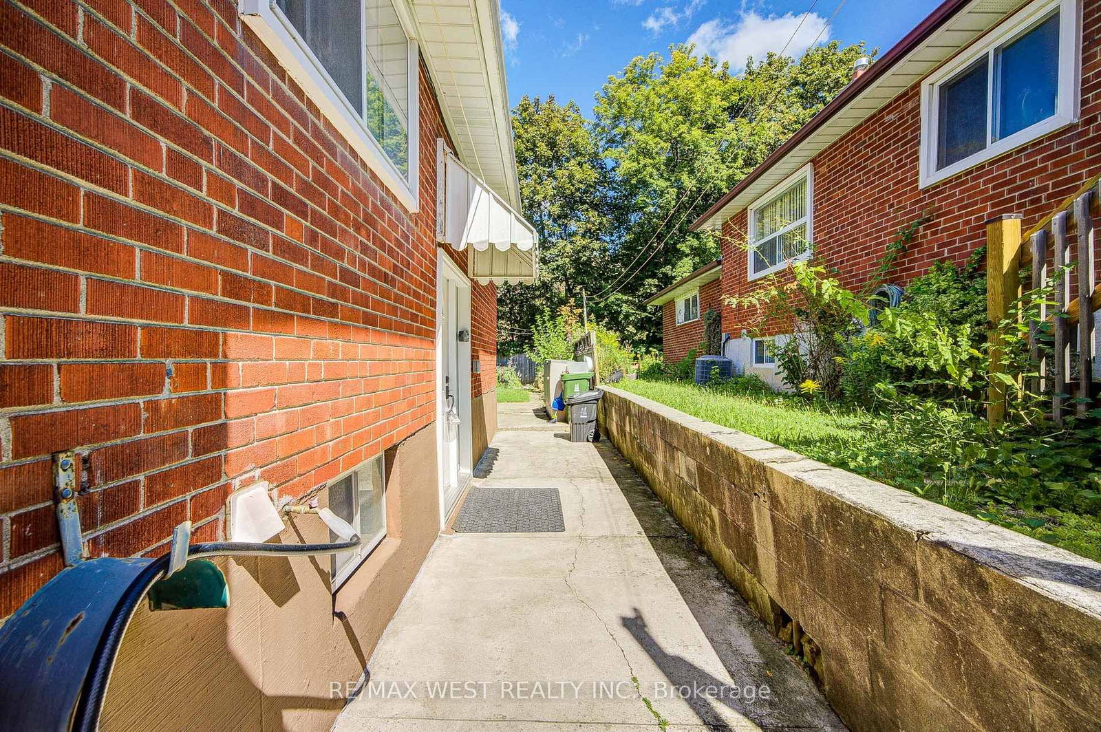 65 Ridge Point Crescent • Toronto, ON photo 50