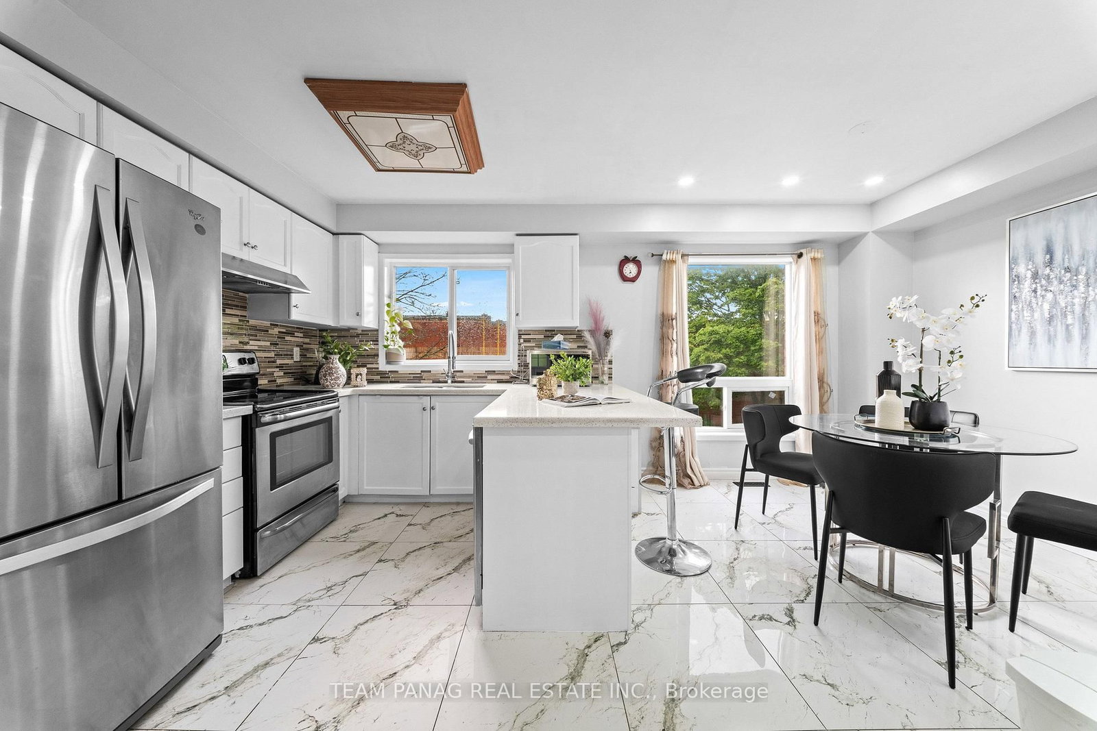 Listing Image 10