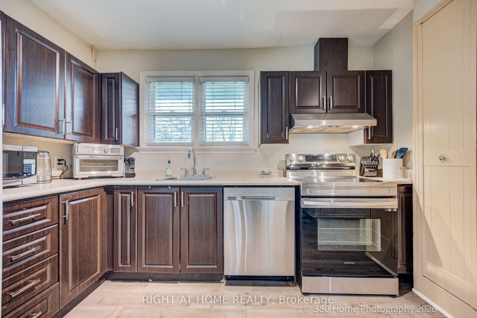 1493 Constance Oakville,ON L6J 2T8 — Photo 12
