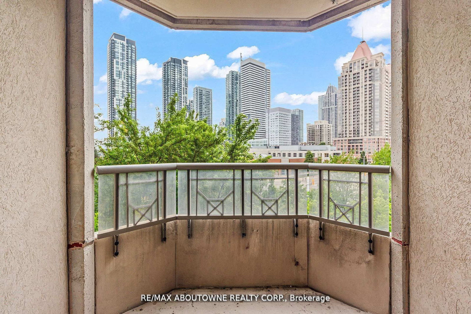 310 Burnhamthorpe Road W • #401 • Mississauga, ON photo 14