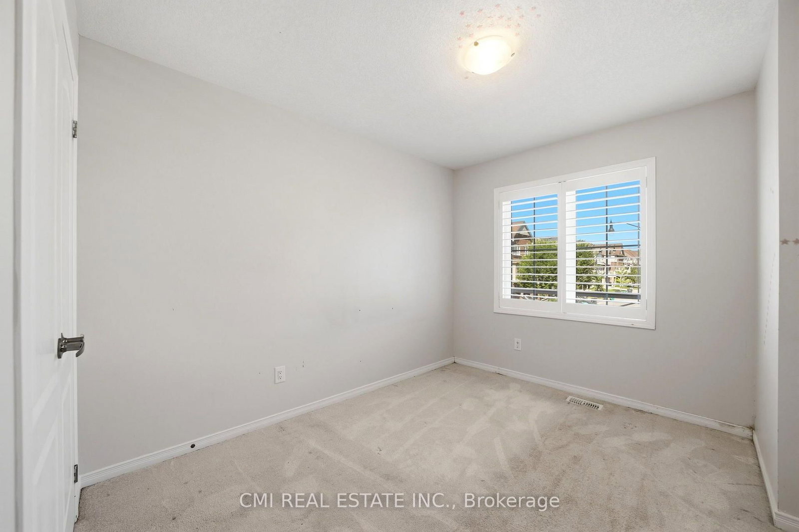 162 Golden Springs Drive • Brampton, ON photo 17
