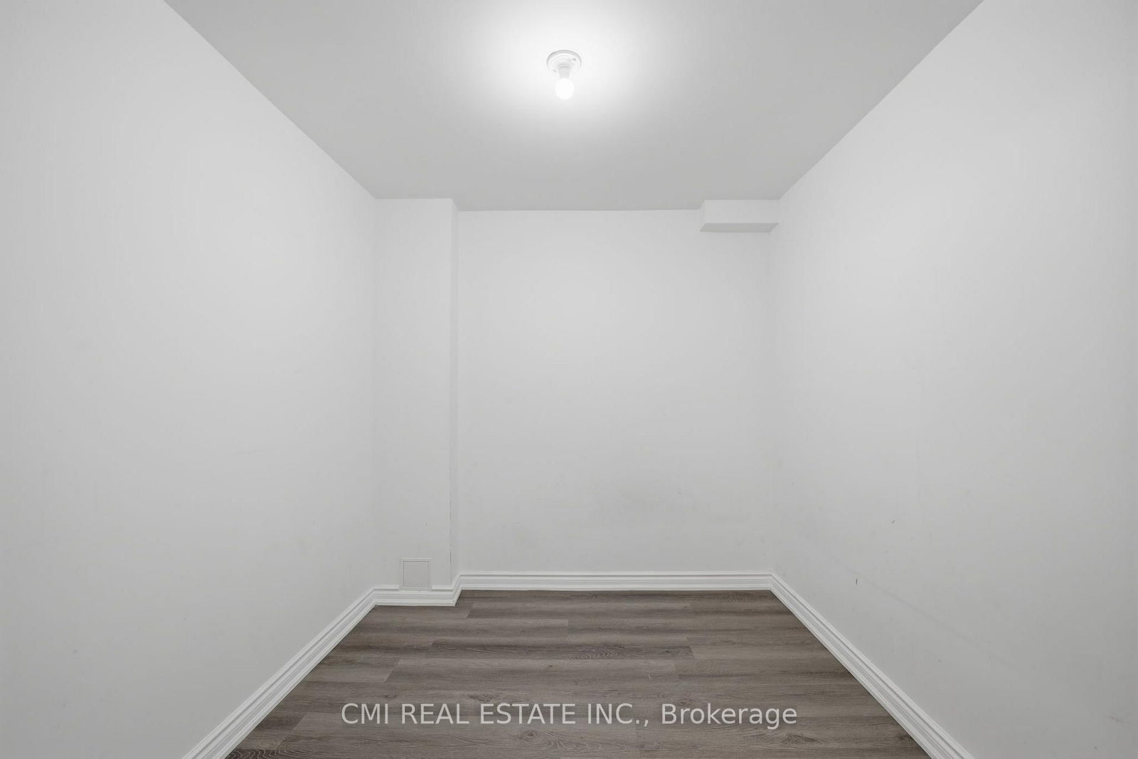 162 Golden Springs Drive • Brampton, ON photo 39