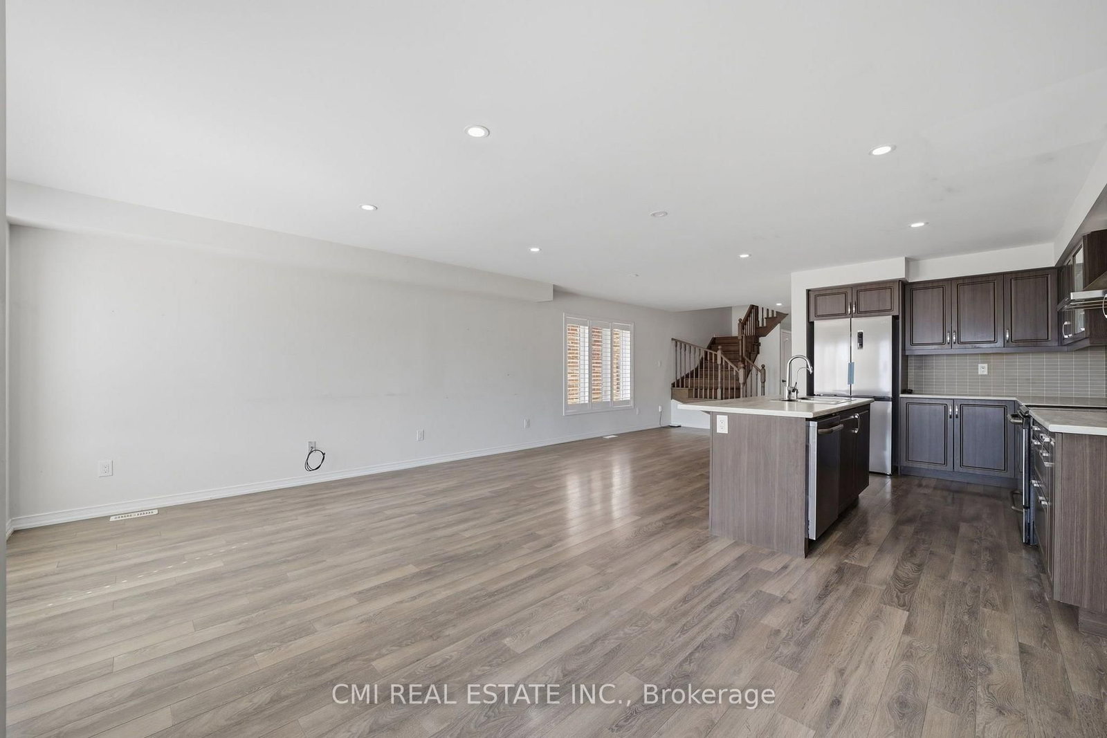 162 Golden Springs Drive • Brampton, ON photo 47