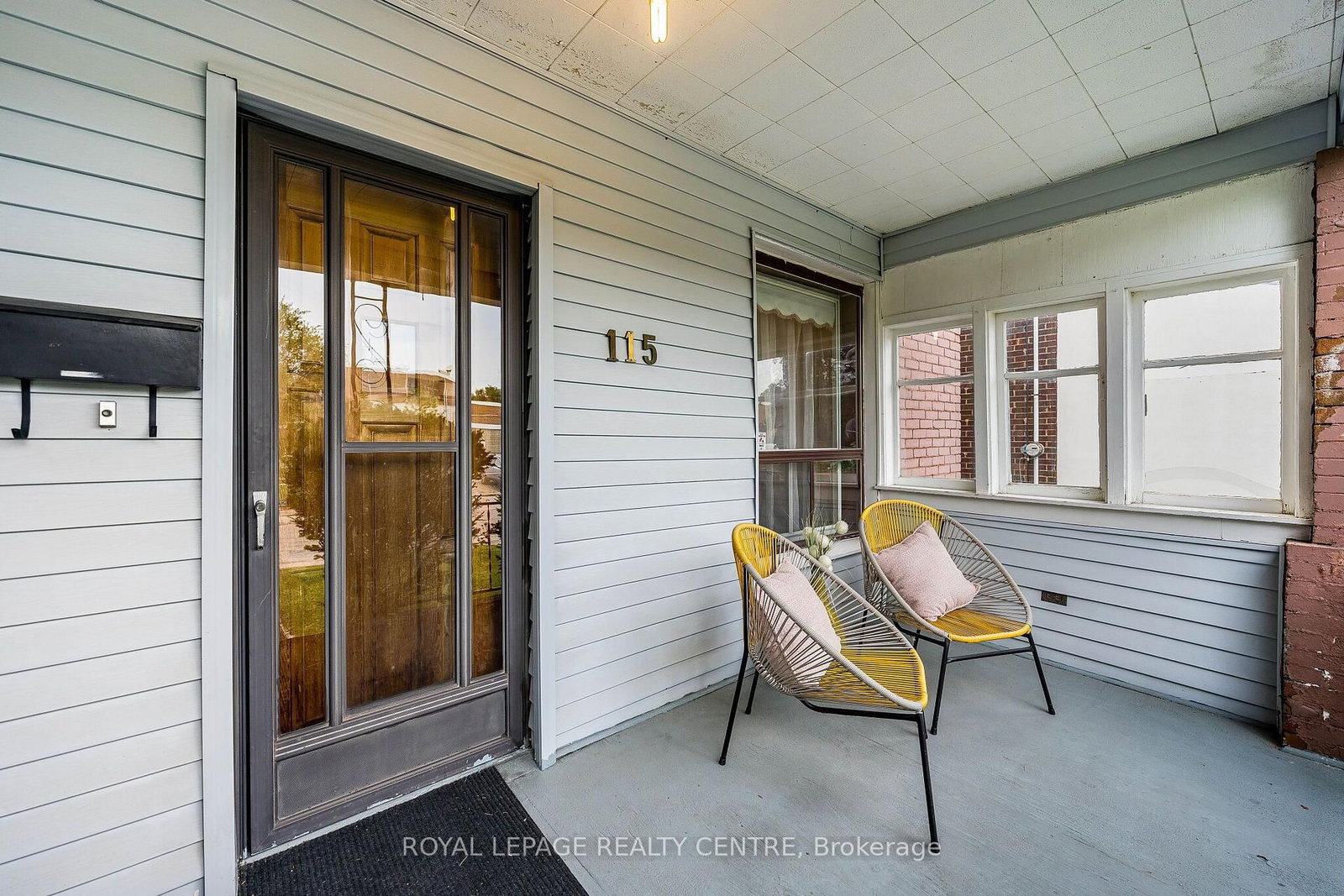 115 Priscilla Avenue • Toronto, ON photo 4