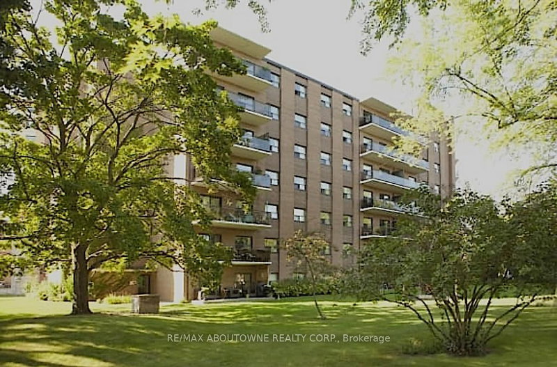 home for lease on 306-135 Allan Street