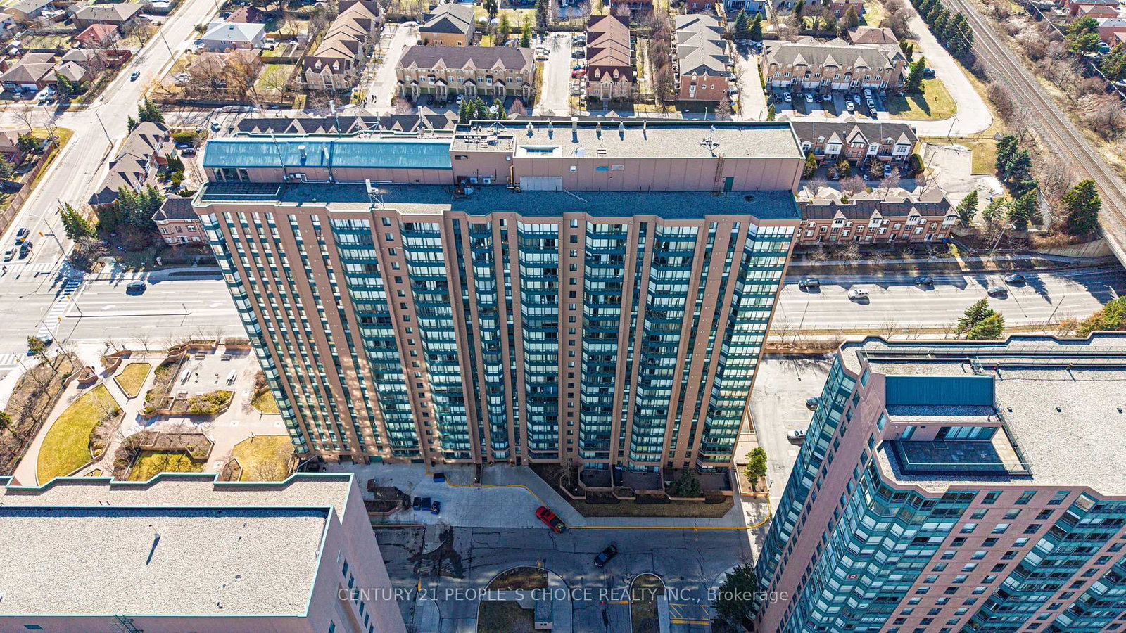 155 Hillcrest Mississauga,ON L5B 3Z2 — Photo 4