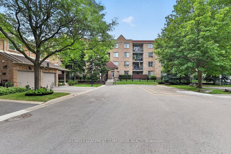 212 - 3499 Upper Middle Road