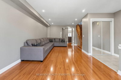 10 Checkerberry Crescent • Brampton, ON photo 8