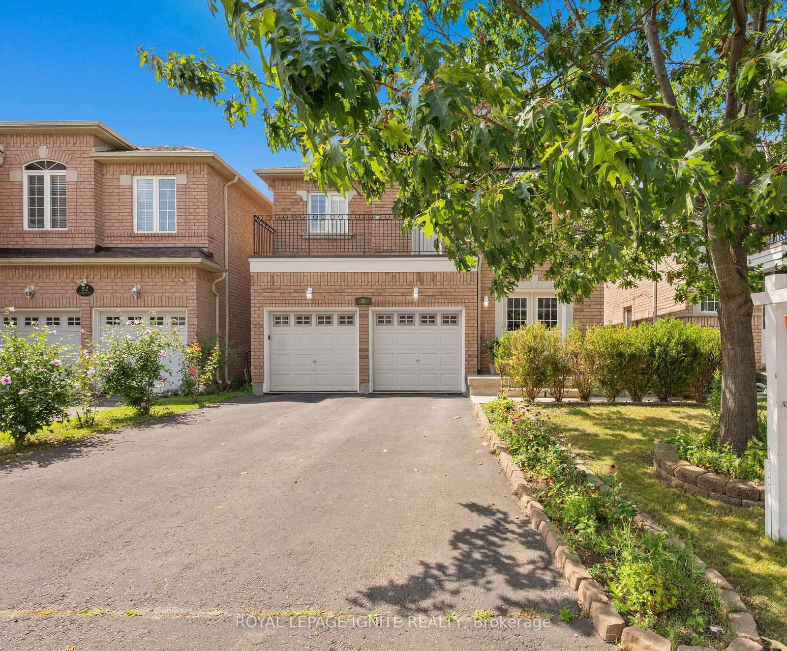 90 Sir Jacobs Crescent • Brampton, ON photo 3