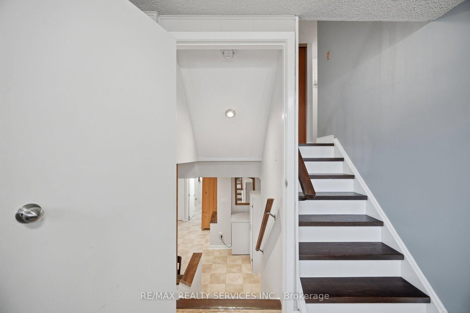 152 Weybridge Trail • Brampton, ON photo 34