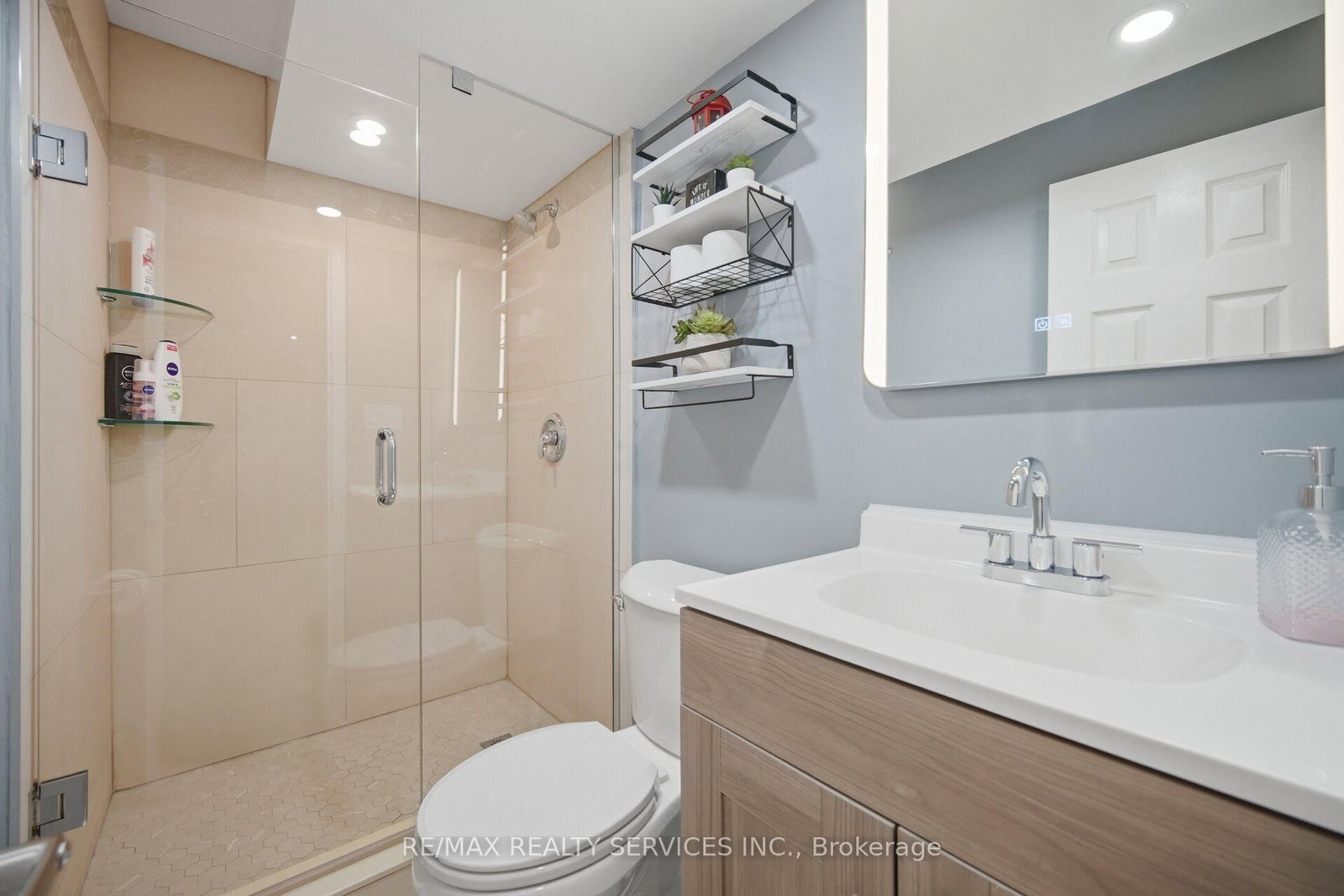 152 Weybridge Trail • Brampton, ON photo 39