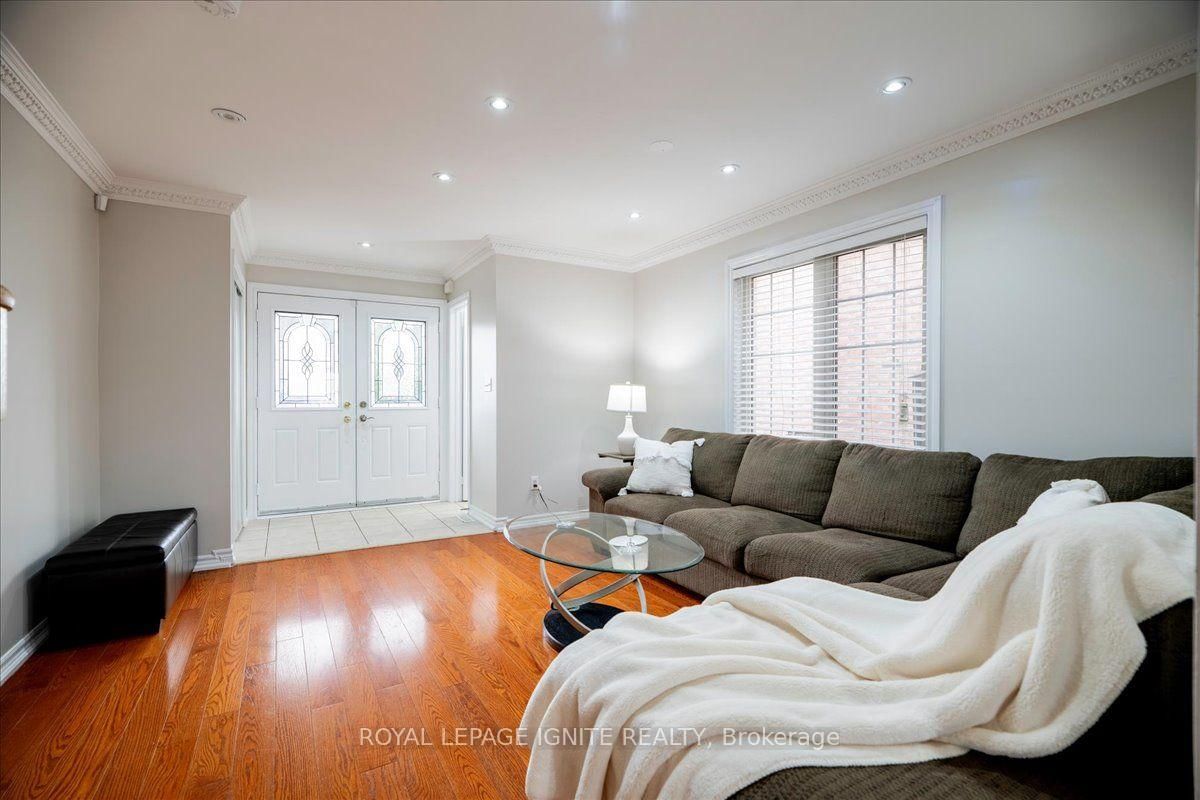 67 Severin Street • Brampton, ON photo 7