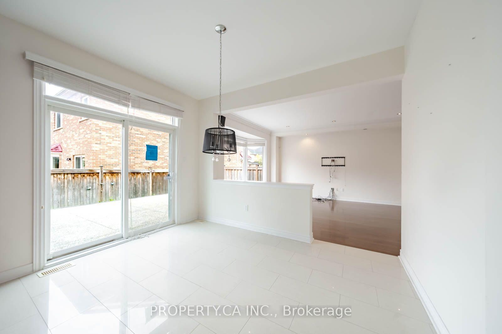 3 Shortreed Grove • Brampton, ON photo 10