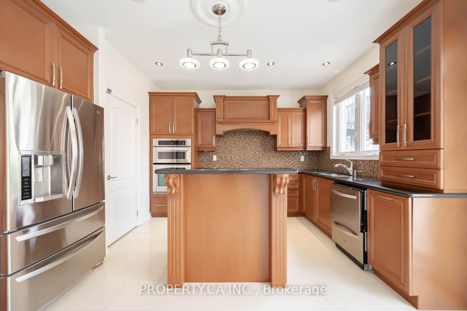 3 Shortreed Grove • Brampton, ON photo 8