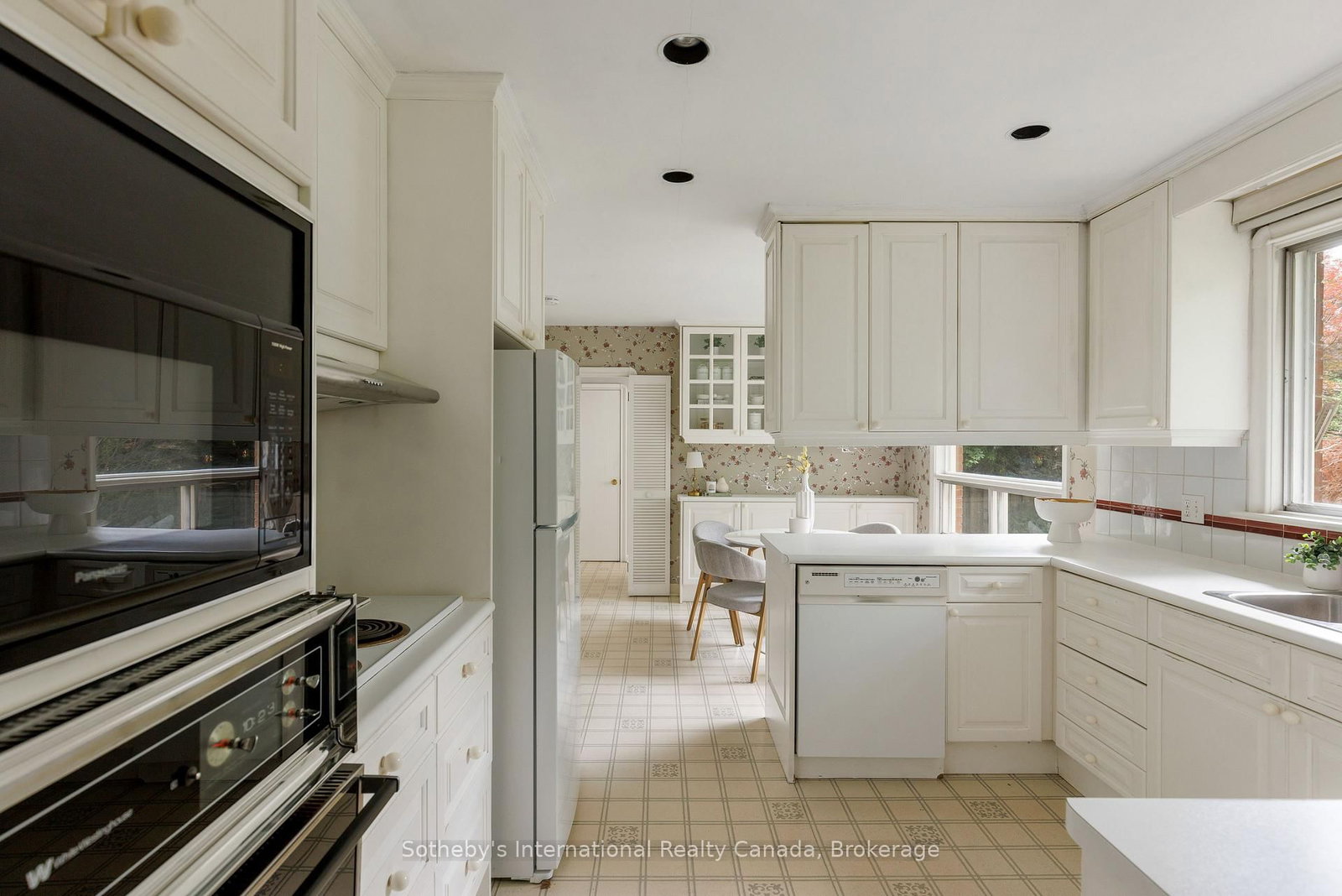 174 Claxton Drive • Oakville, ON photo 14