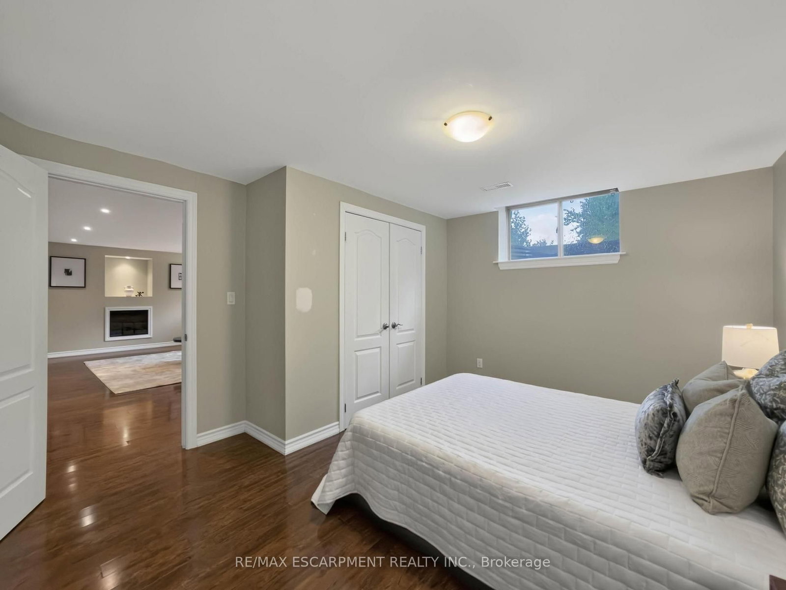 3353 Liptay Avenue • #17 • Oakville, ON photo 32
