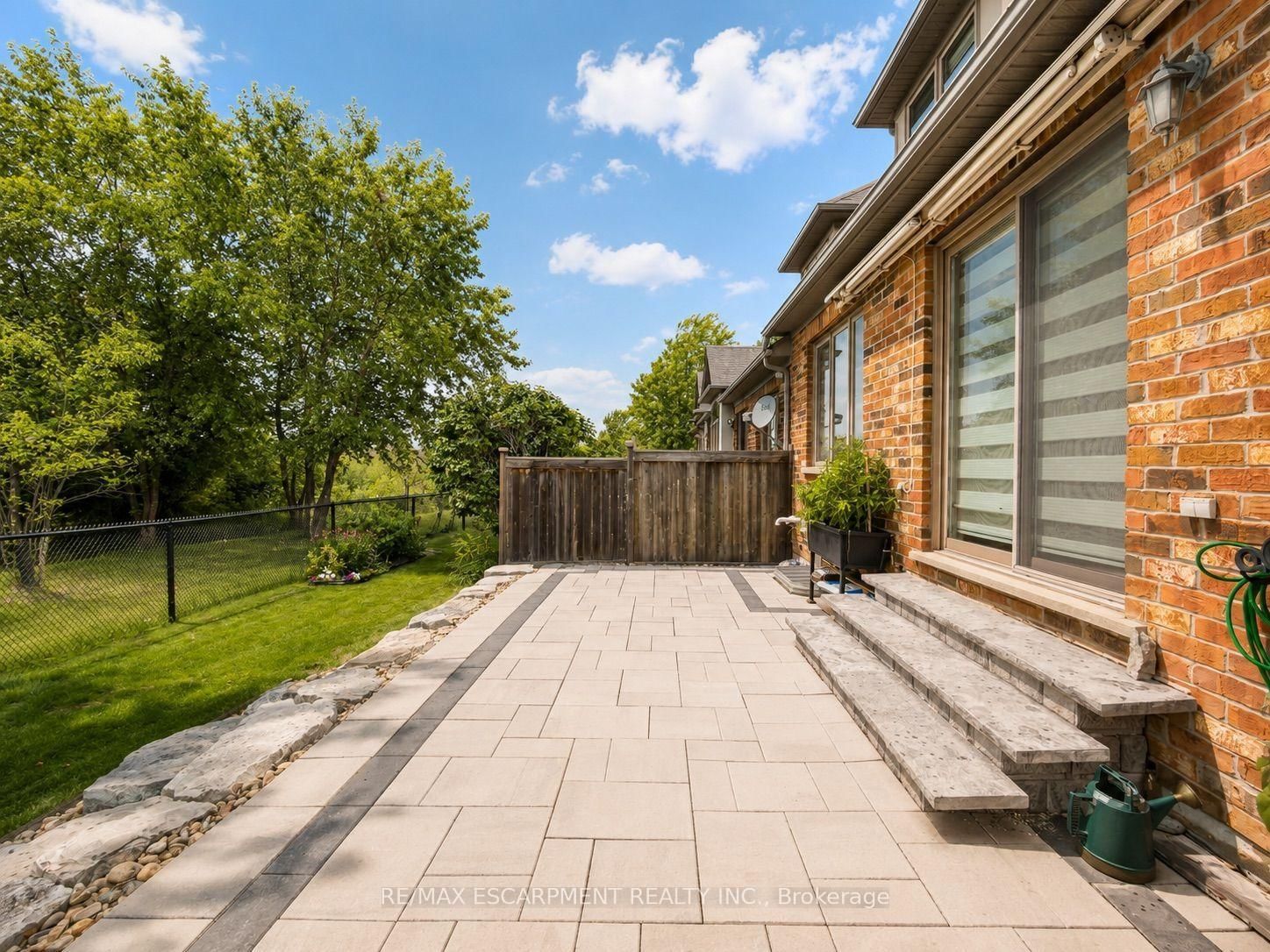 3353 Liptay Avenue • #17 • Oakville, ON photo 40