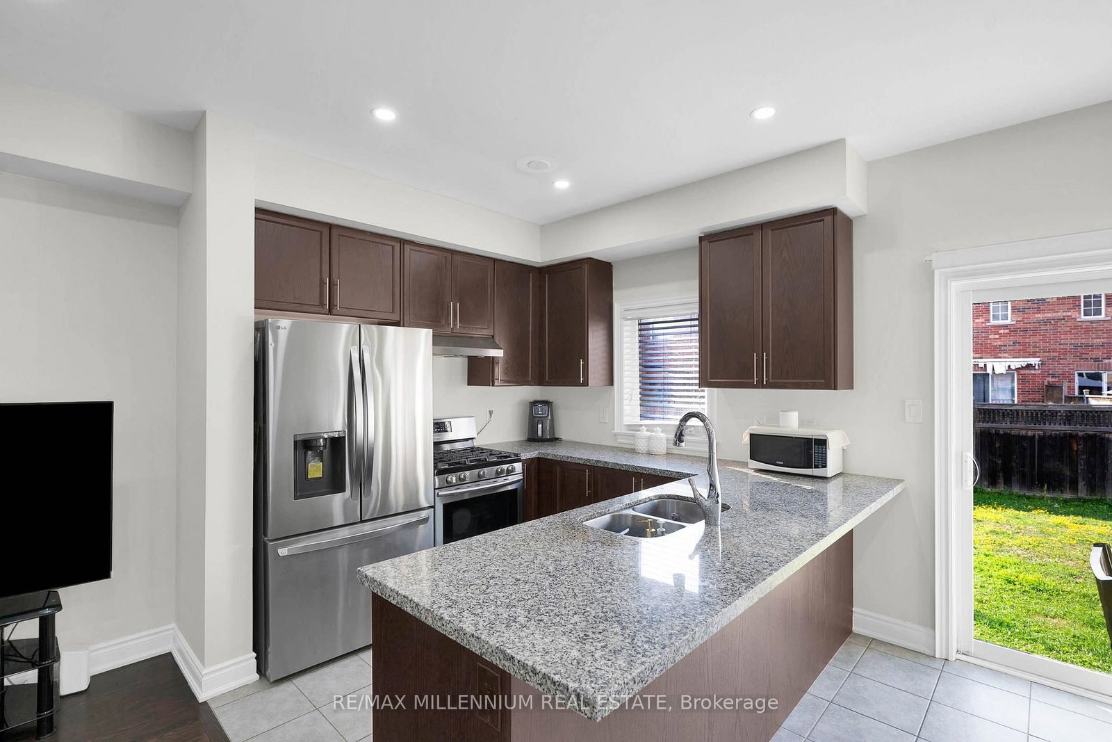 18 Brussels Avenue • Brampton, ON photo 18