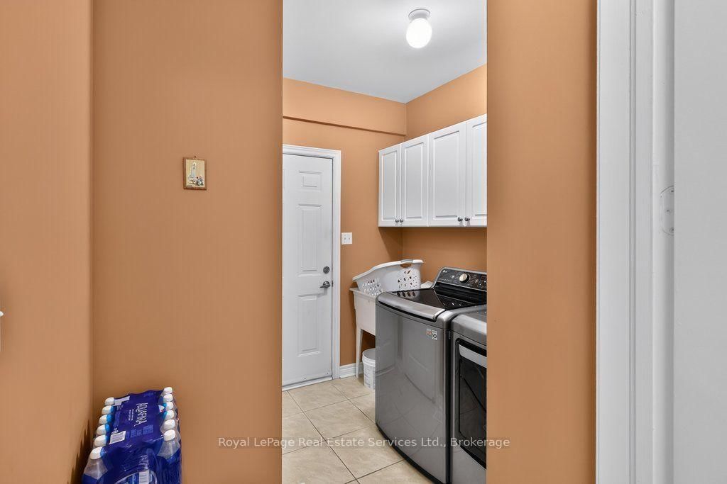 2070 Willhaven Trail • Oakville, ON photo 15