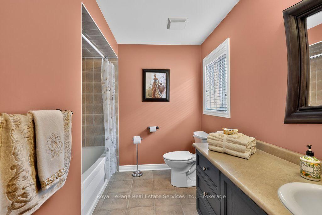 2070 Willhaven Trail • Oakville, ON photo 21