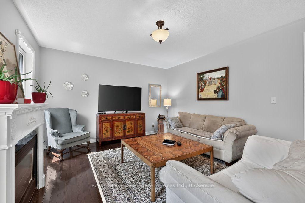 2070 Willhaven Trail • Oakville, ON photo 8