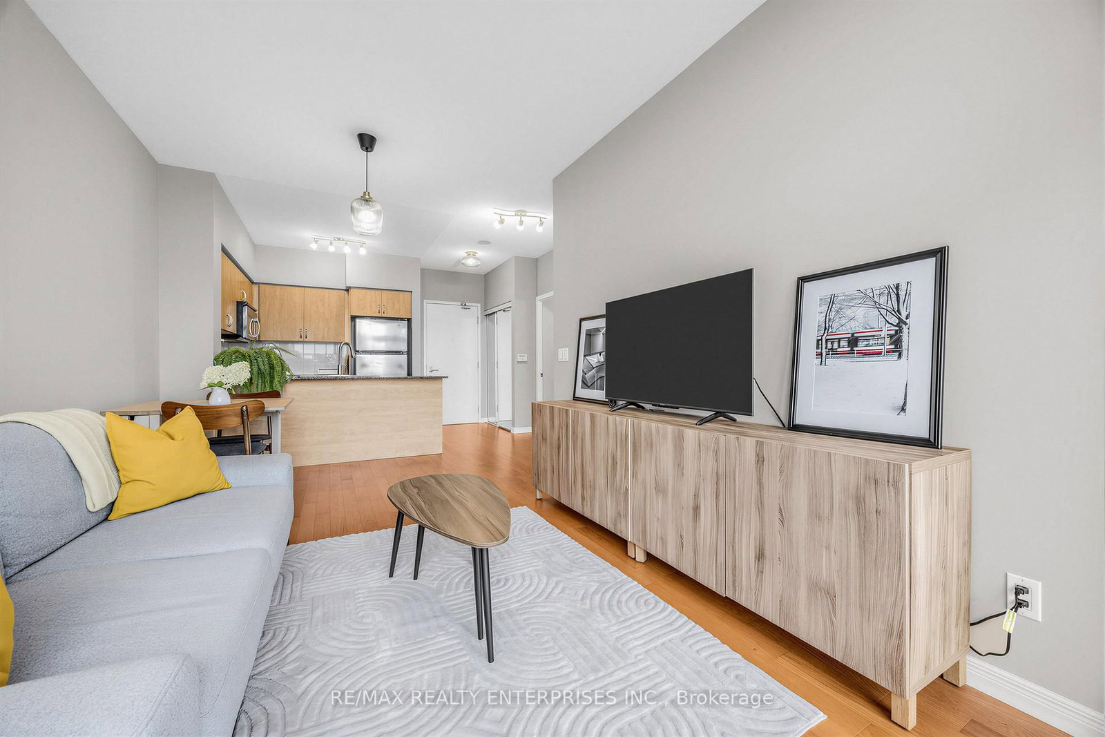 15 Legion Road • #304 • Toronto, ON photo 12