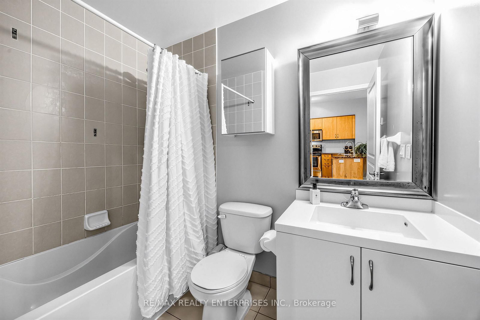 15 Legion Road • #304 • Toronto, ON photo 16