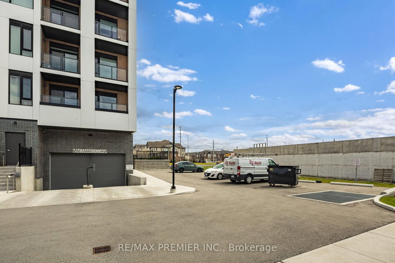 510 - 1440 Clarriage Court