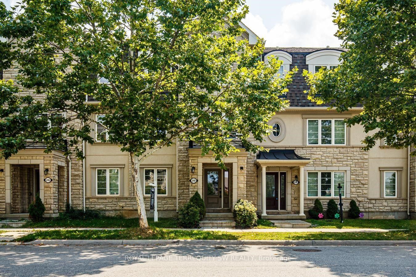 248 Ellen Davidson Drive • Oakville, ON photo 1