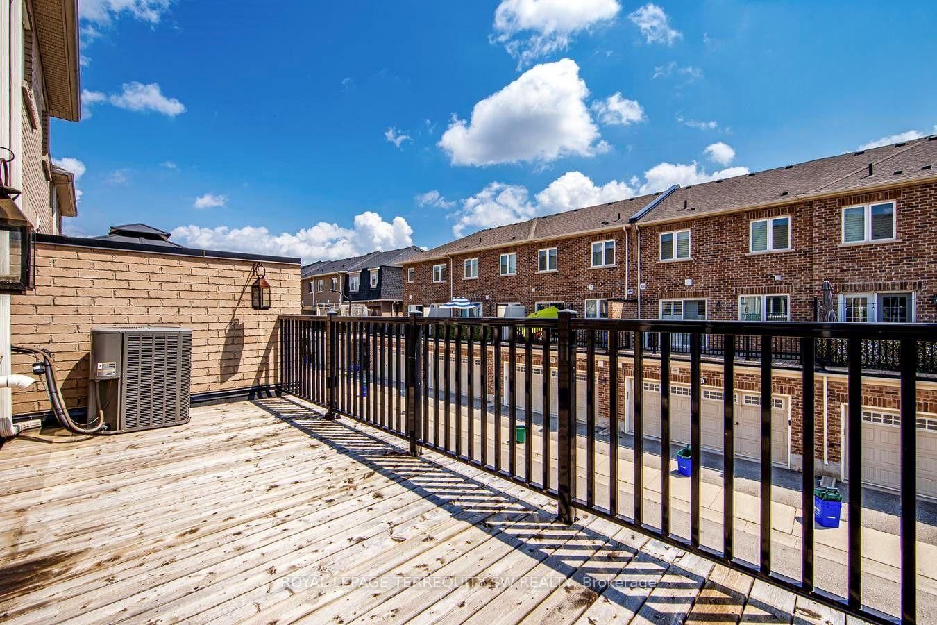 248 Ellen Davidson Drive • Oakville, ON photo 11