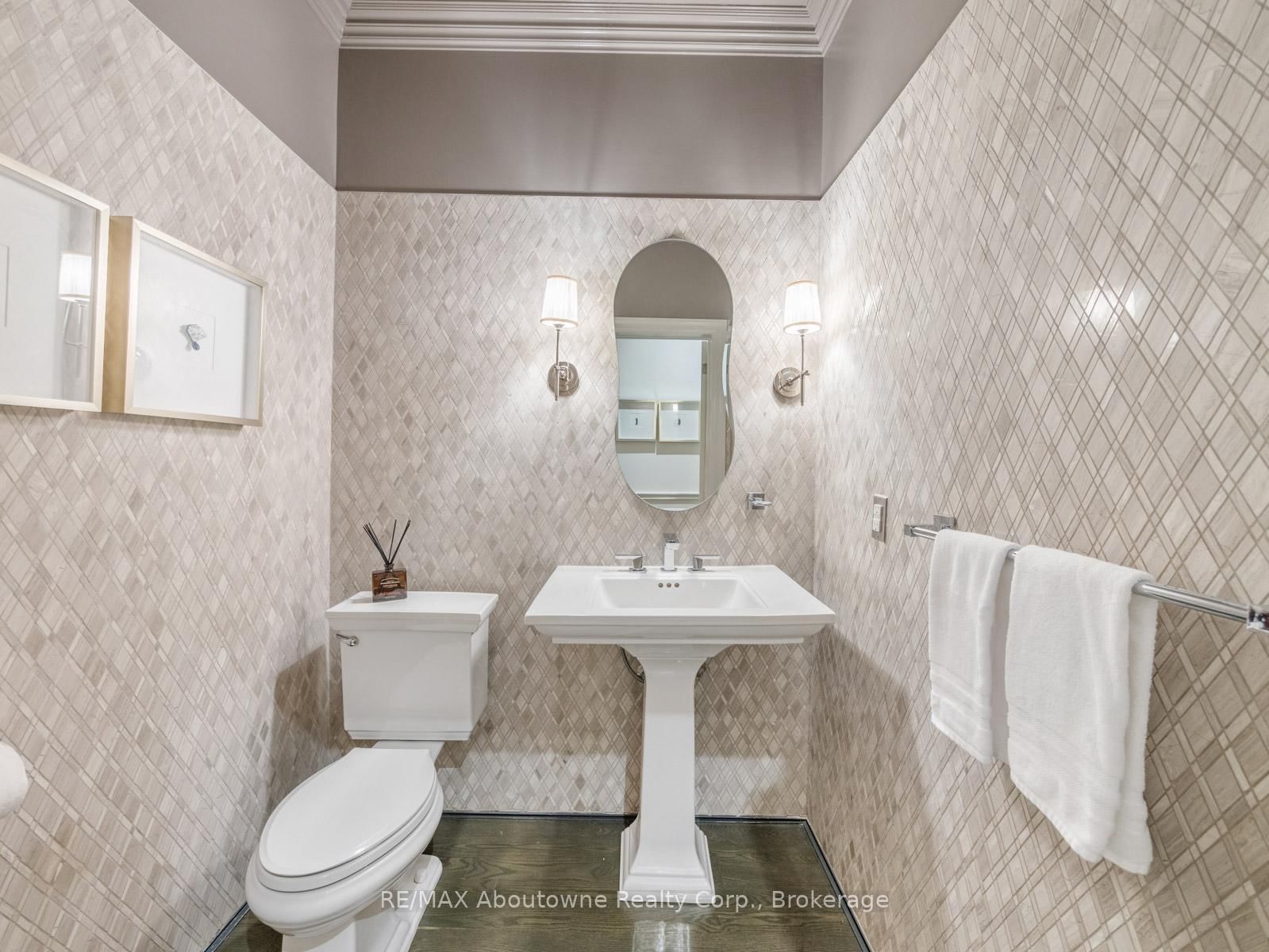 235 LAKEWOOD Drive • Oakville, ON photo 17