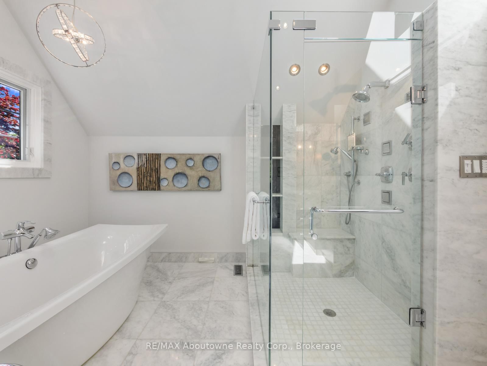 235 LAKEWOOD Drive • Oakville, ON photo 20