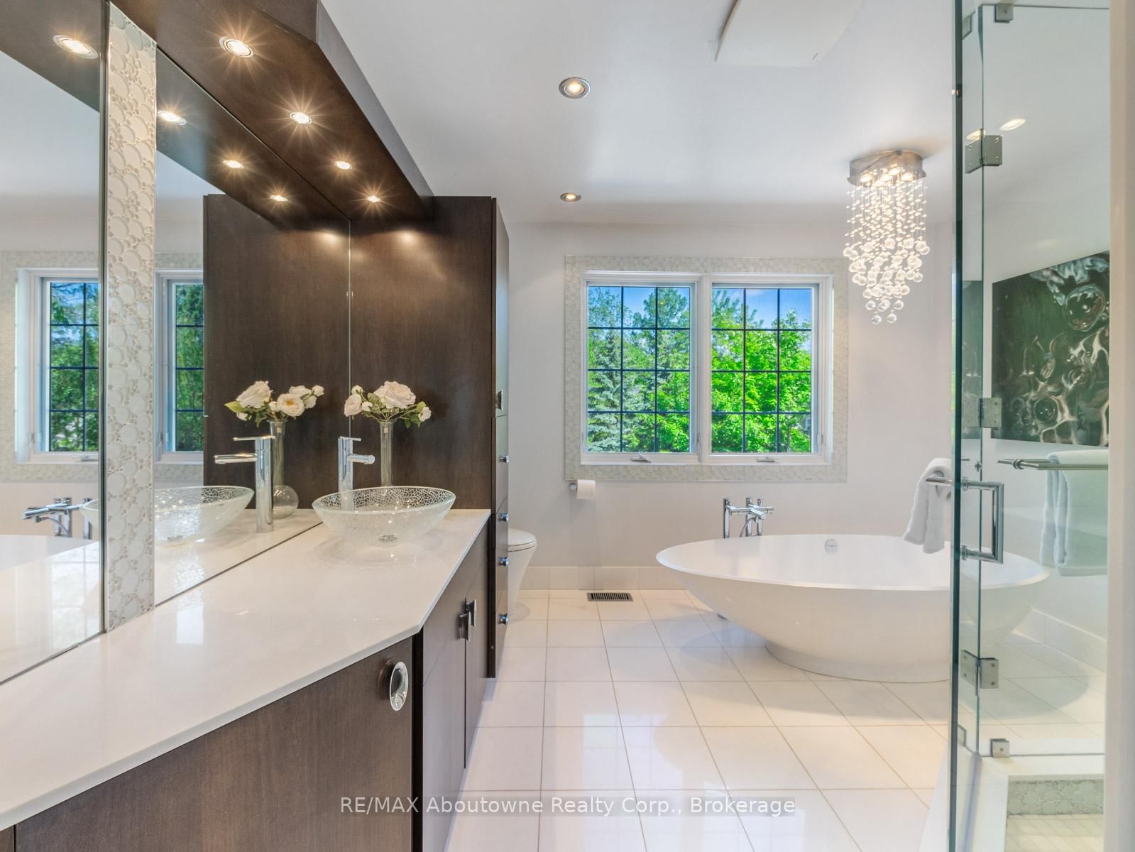 235 LAKEWOOD Drive • Oakville, ON photo 23