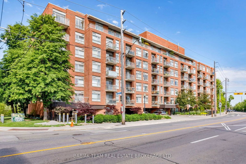 307 - 2495 Dundas Street West Street