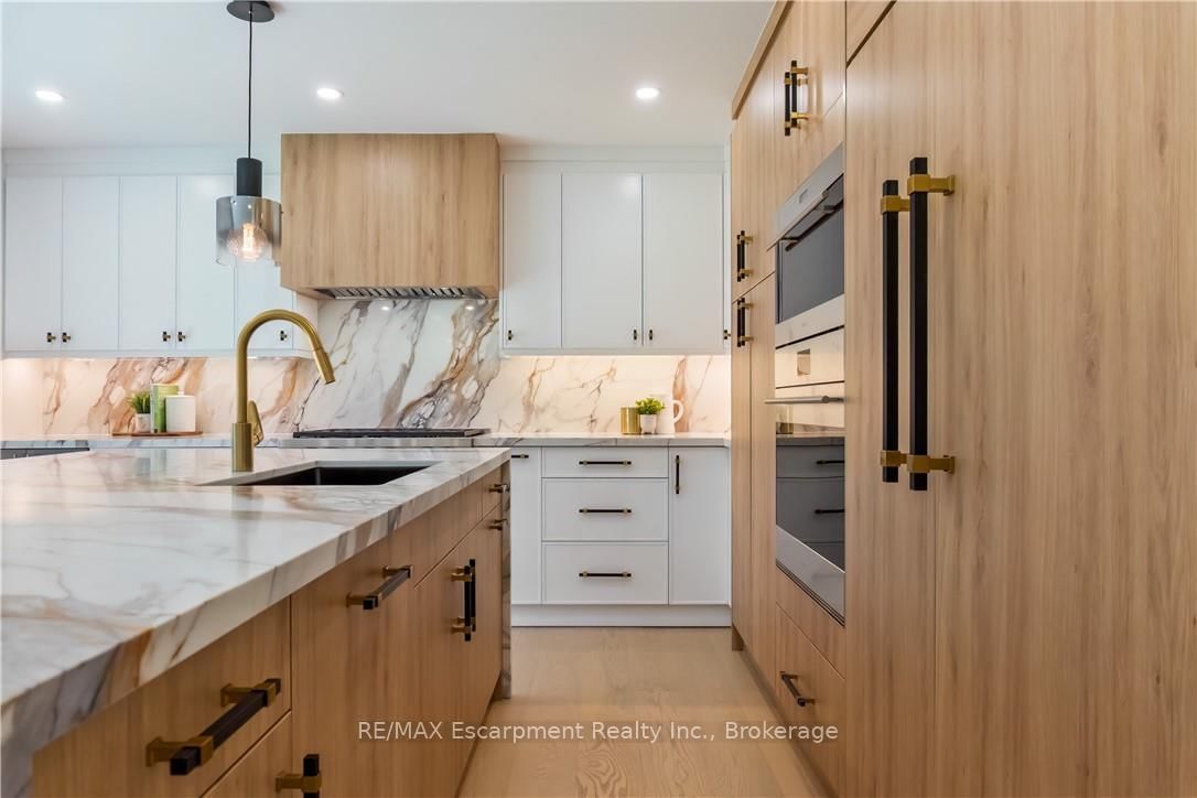 319 Beechfield Oakville,ON L6J 5H9 — Photo 10