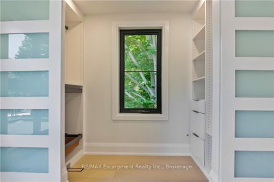 319 Beechfield Oakville,ON L6J 5H9 — Photo 27
