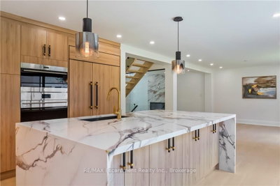 319 Beechfield Oakville,ON L6J 5H9 — Photo 9