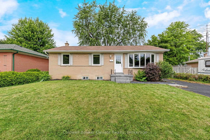 39 McGilvray Crescent