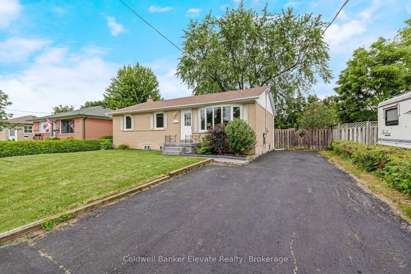 39 McGilvray Crescent