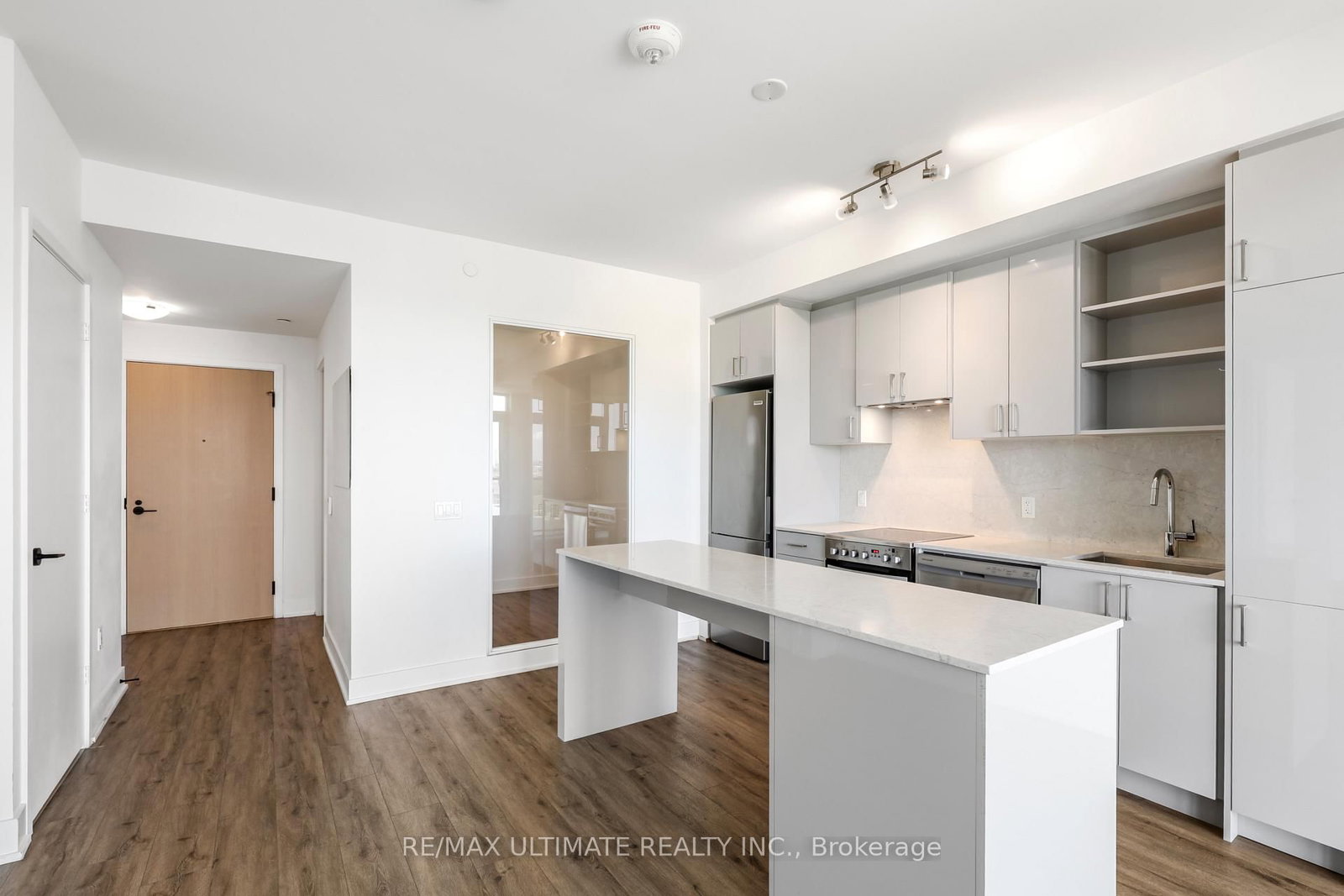 906 - 50 George Butchart Drive, Toronto 2
