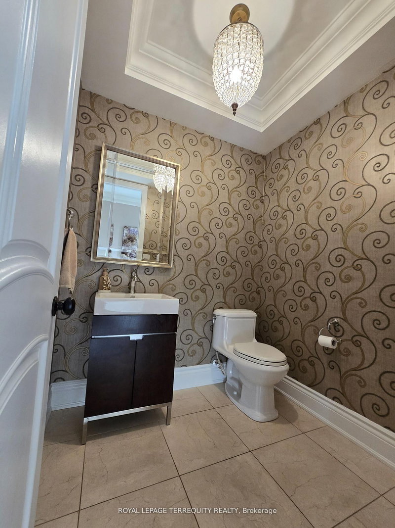 19 Black Diamond Brampton,ON L6X 0V8 — Photo 8